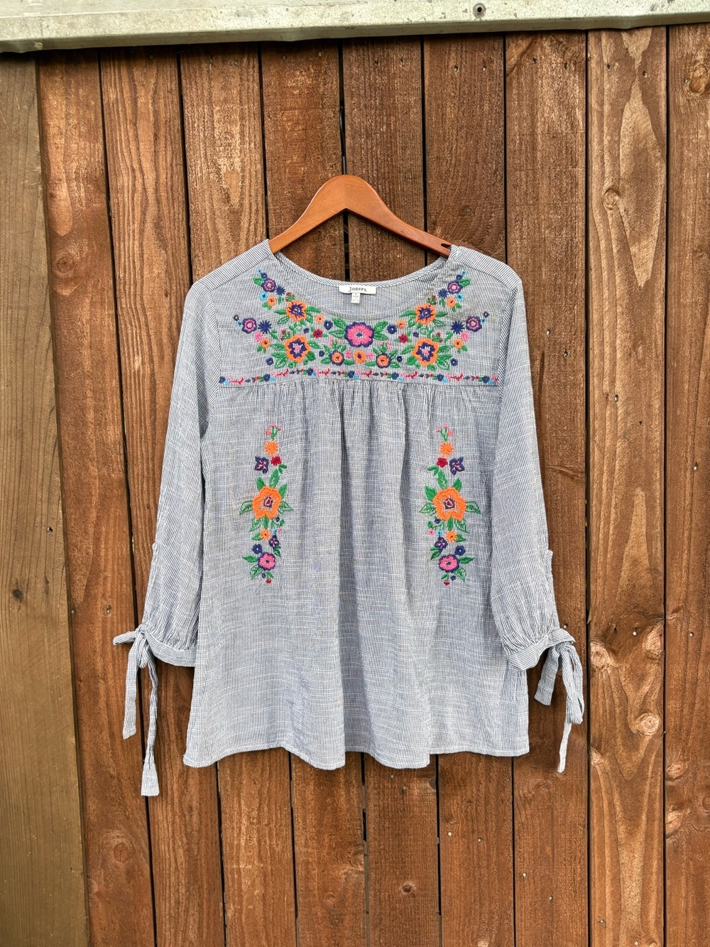 Jodifl Vertical Striped Embroidered Flower Blouse